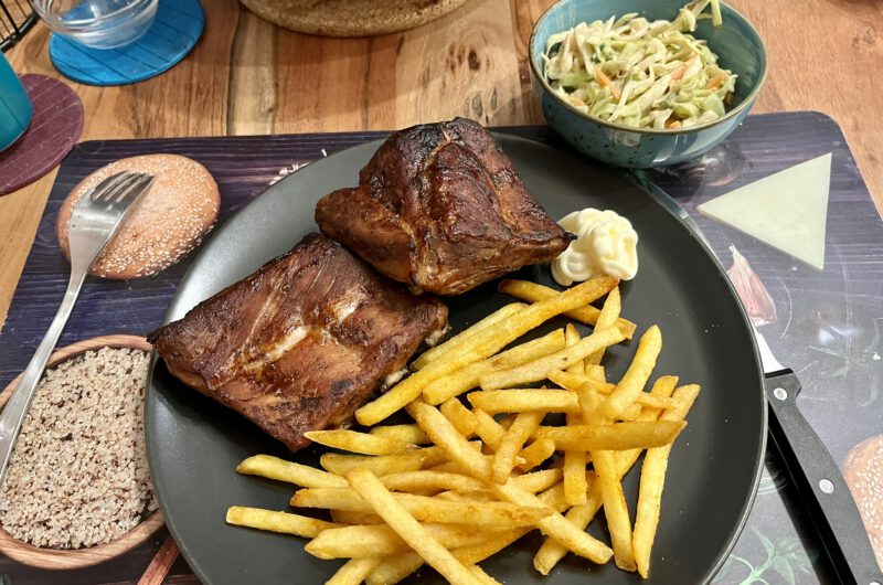 Spareribs mit Krautsalat